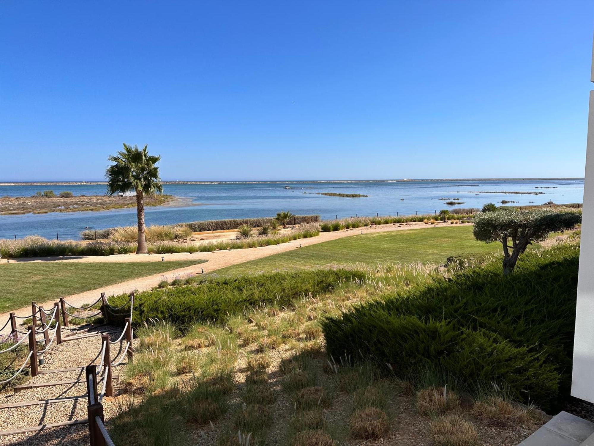 Fuzeta Stylish 1 Bedroom Apartment - Amazing Views Exterior photo